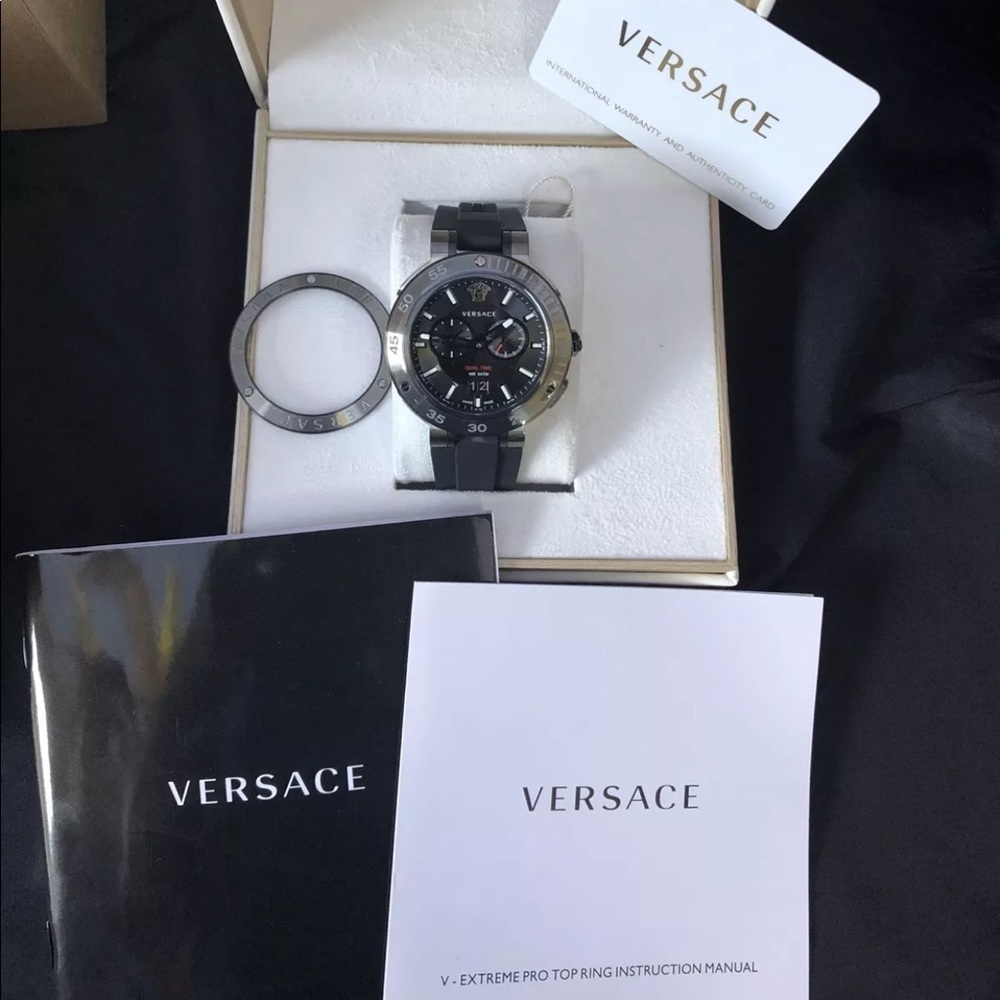 Men’s Versace V-Extreme Watch